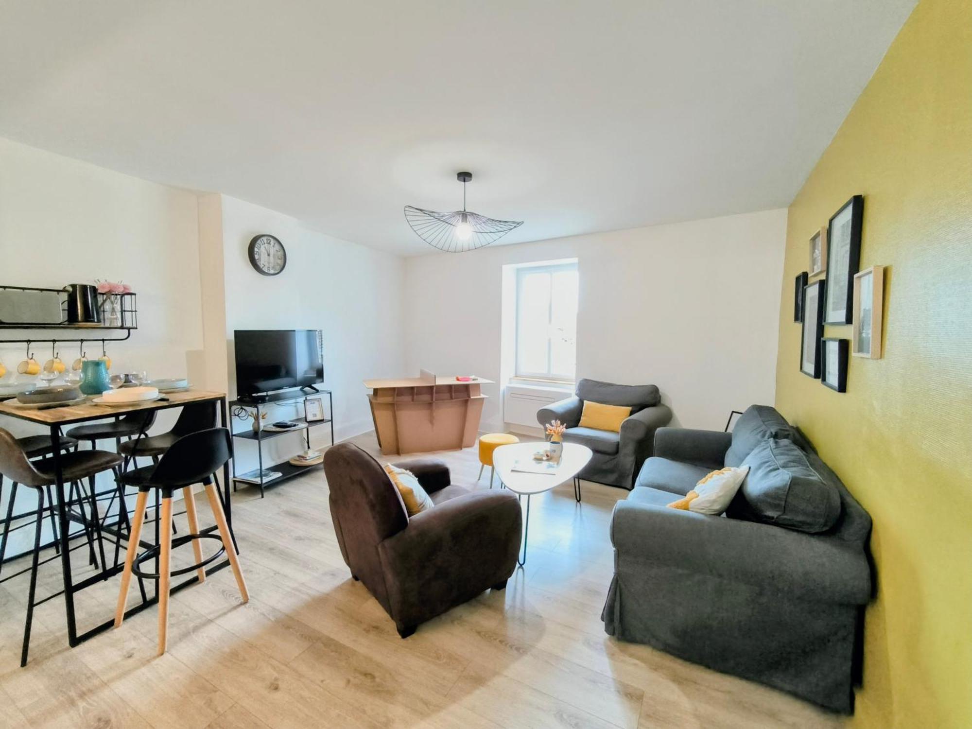 Apartament Chez Lulu - 5 Lits- Proche Cnpe - Gare Ambérieu-en-Bugey Zewnętrze zdjęcie